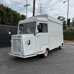 Matte Grey Vintage Food Truck [5m] - H-Van Style with Red Wheels (Industrial Look)