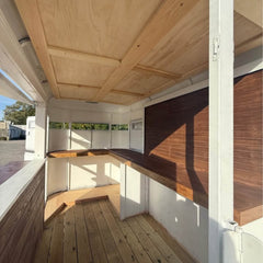 White Horse Box Catering Trailer [3m] - Farmhouse Style with Chrome Wheels (Dual Axle)