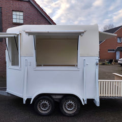 Vintage Horsebox Mobile Bar with Rear Balcony Ramp - Dual Axle