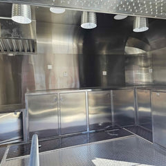 13.1ft Mirror Stainless Steel Aero Style Food Trailer for Premium Catering with Dual Axle & Diamond Plate Steps
