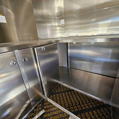 13.1ft Mirror Stainless Steel Aero Style Food Trailer for Premium Catering with Dual Axle & Diamond Plate Steps